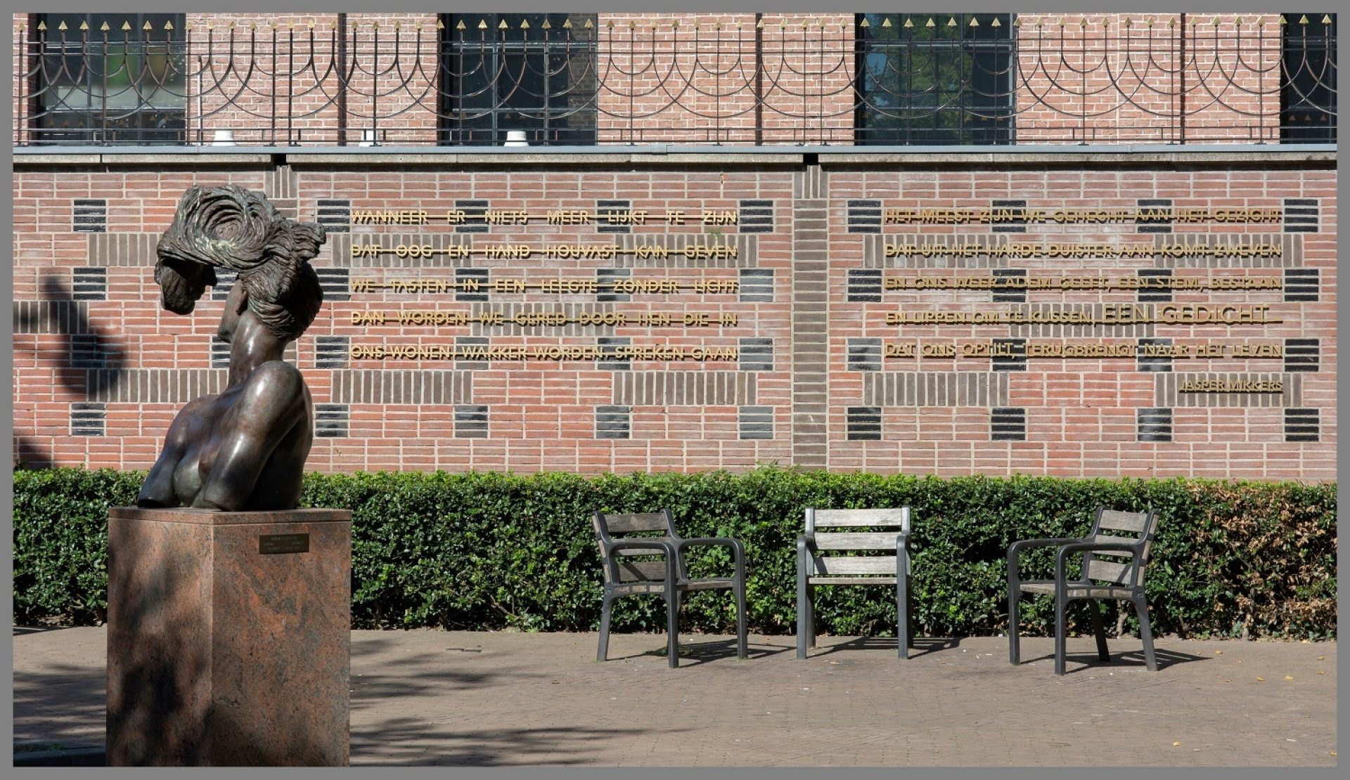 Helga Deenplein Stadsgidserij verkleind