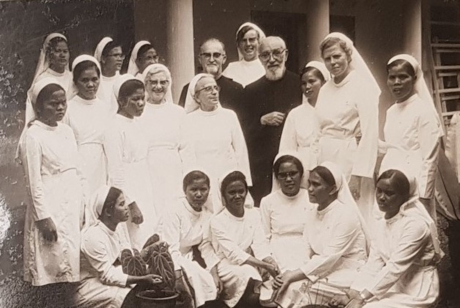 Ton van de Laak Indonesie Partic Coll Vd Laak 00