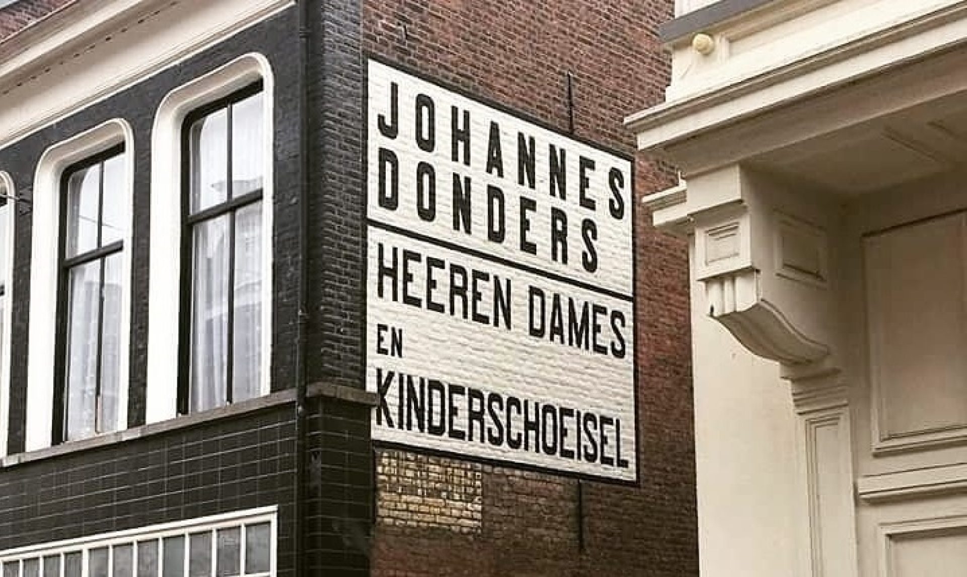 Gevelreclame Donders