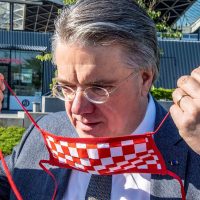 Corona 01 Mondkapje Foto Jan van Eijndhoven